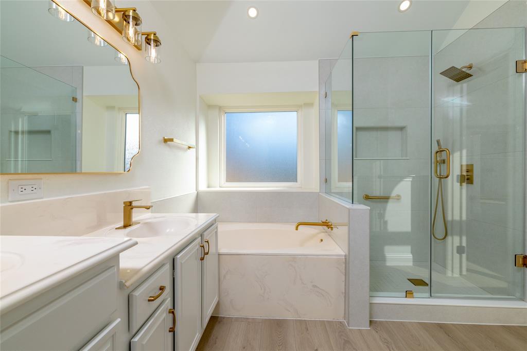 2048 Bay View Drive, Irving, TX 75060
