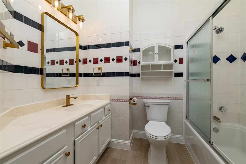 2048 Bay View Drive, Irving, TX 75060