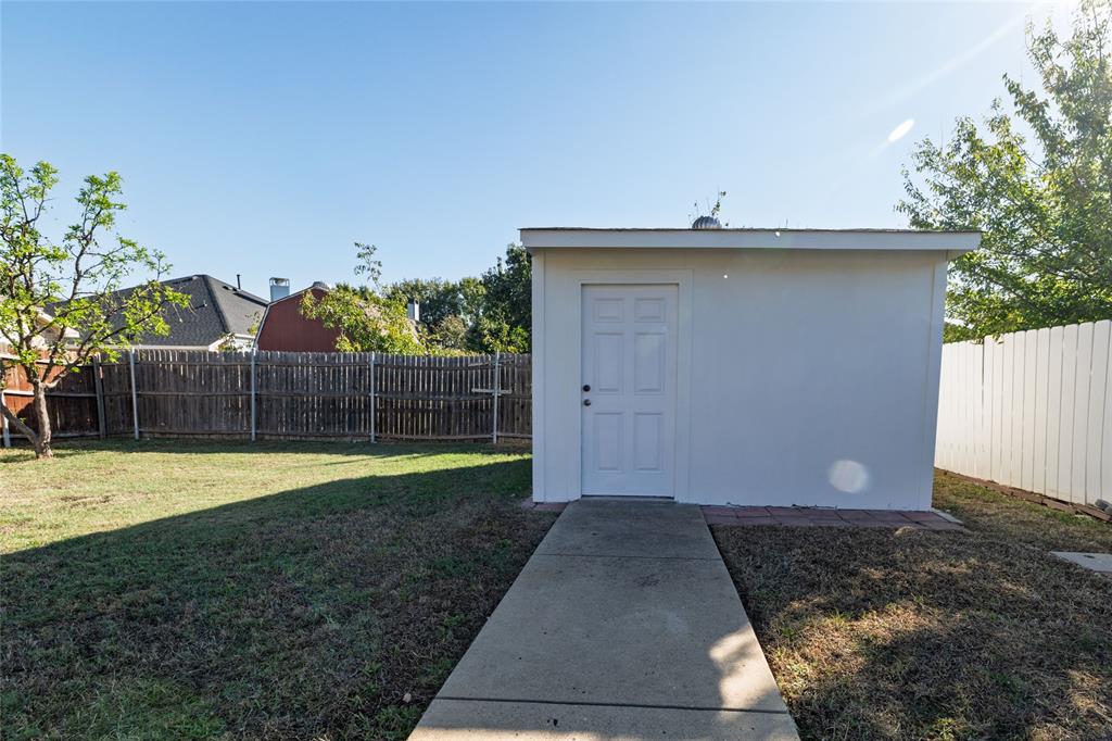 2048 Bay View Drive, Irving, TX 75060