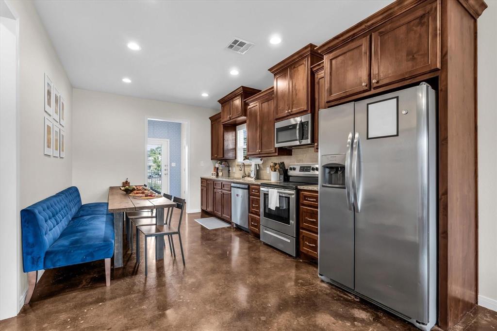 2225 S 2nd Street, Waco, TX 76706