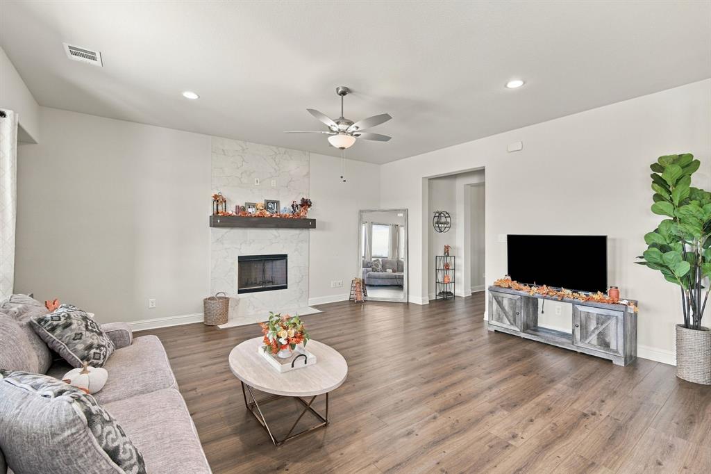 4417 Biscayne Drive, Midlothian, TX 76065