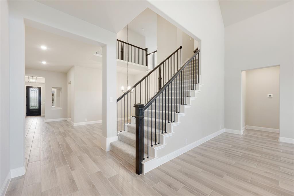 3842 Foot Hills Drive, Midlothian, TX 76065