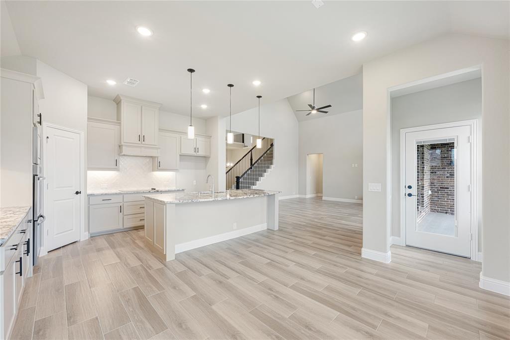 3842 Foot Hills Drive, Midlothian, TX 76065