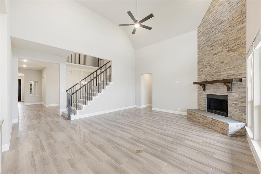 3842 Foot Hills Drive, Midlothian, TX 76065