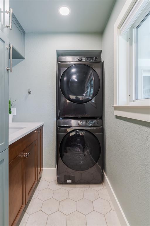 6112 E Lovers Lane, Dallas, TX 75214