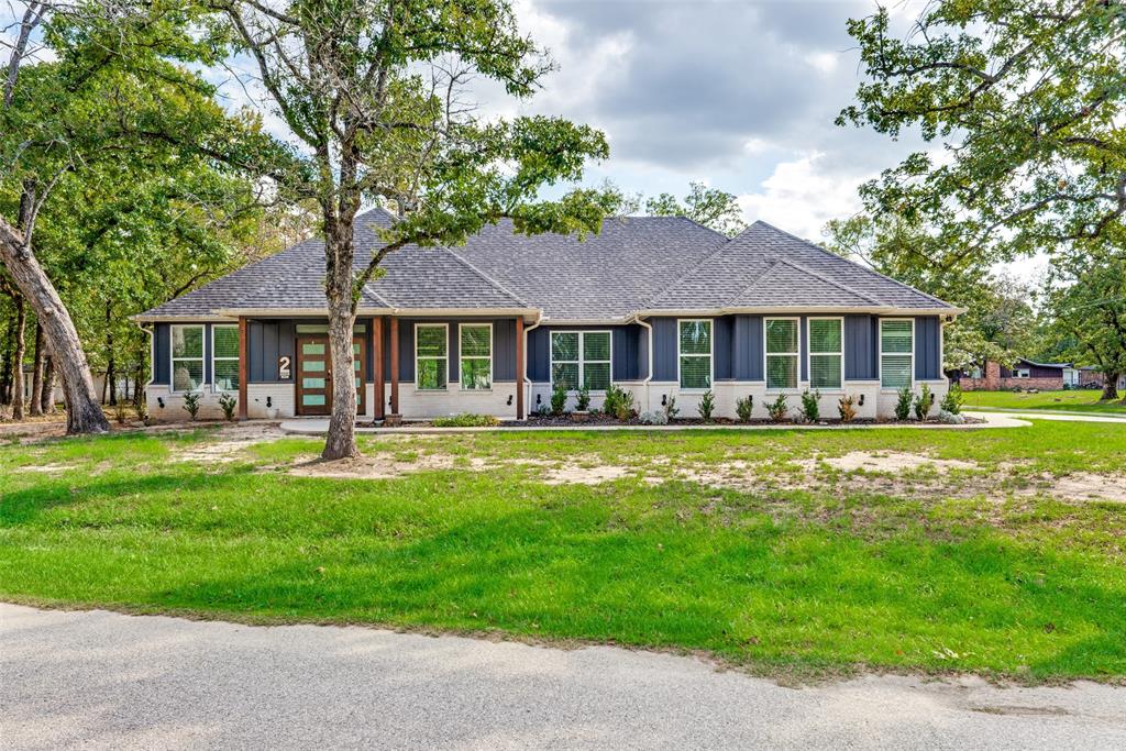 2 Deer Run Circle, Star Harbor, TX 75148