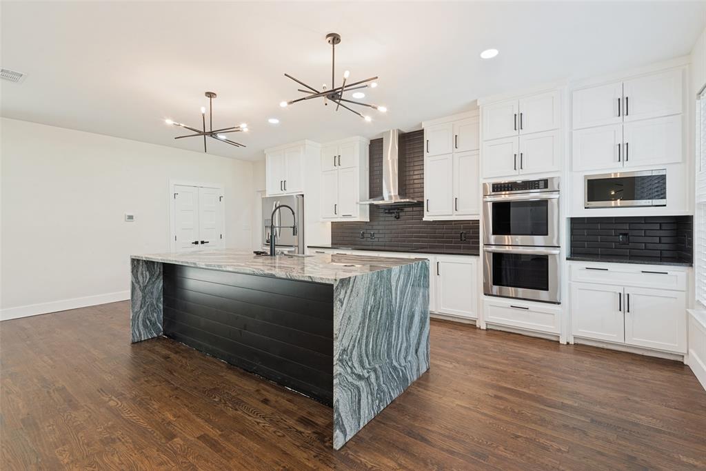 2 Deer Run Circle, Star Harbor, TX 75148