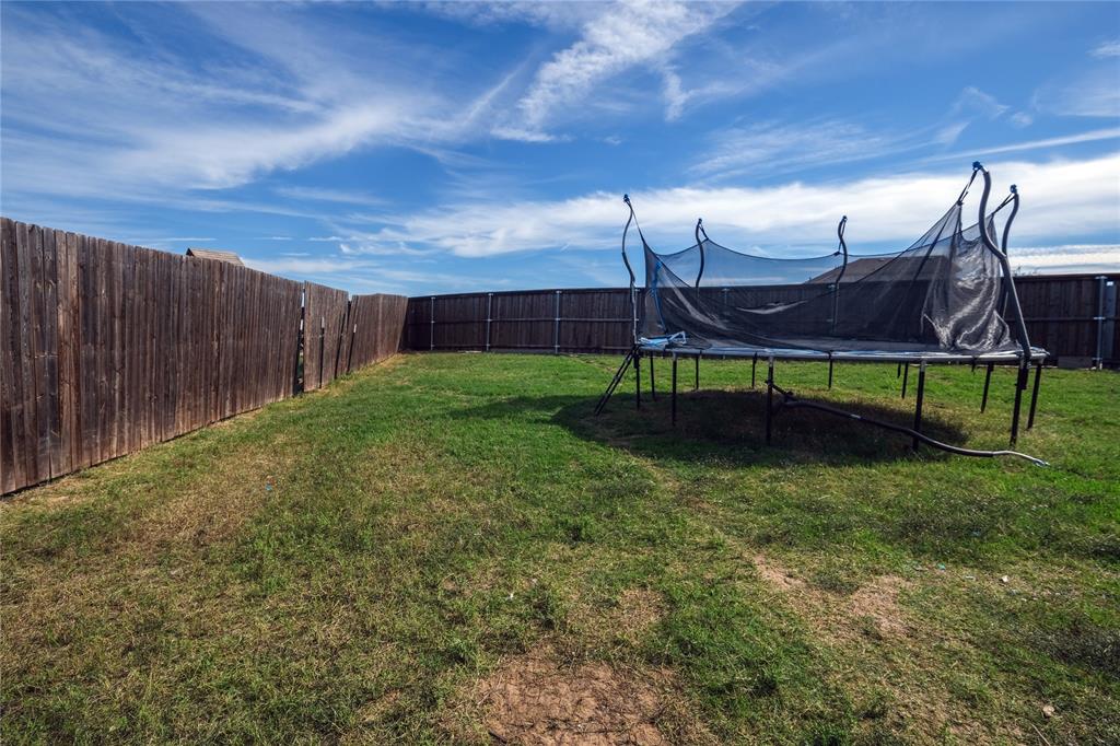 2204 Nightgrove Circle, Crandall, TX 75114