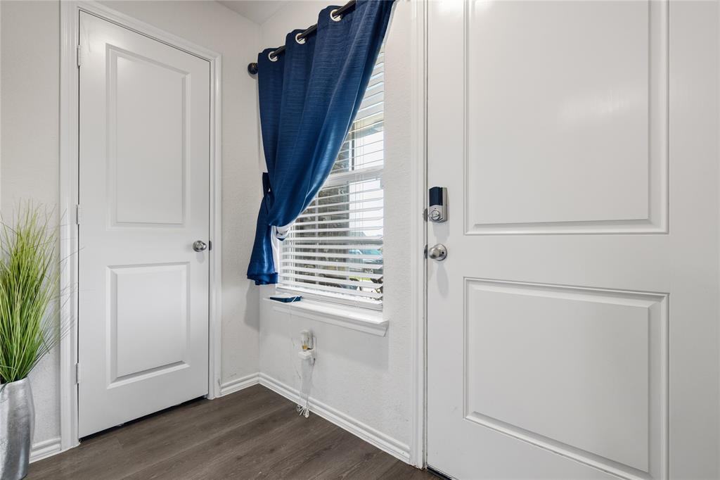 2204 Nightgrove Circle, Crandall, TX 75114