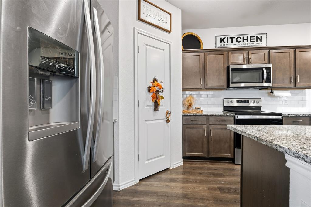 2204 Nightgrove Circle, Crandall, TX 75114