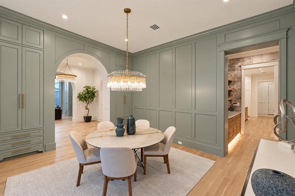 6304 Del Norte Lane, Dallas, TX 75225