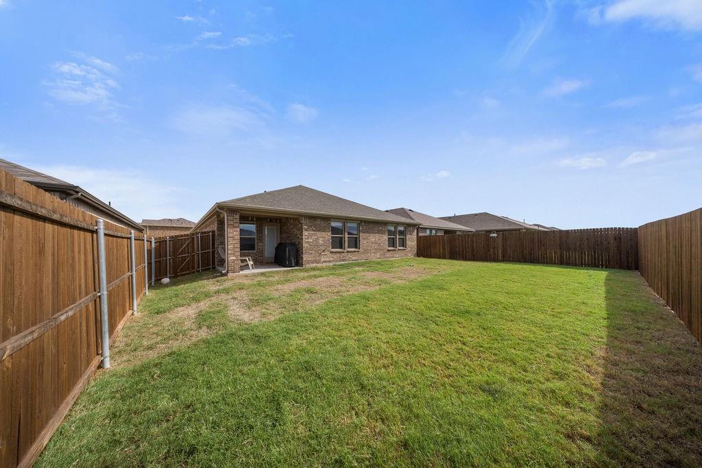 2606 Rockridge Drive, Crandall, TX 75114
