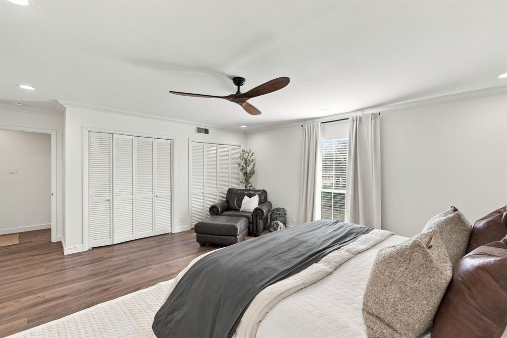 301 N Preston Street, Ennis, TX 75119