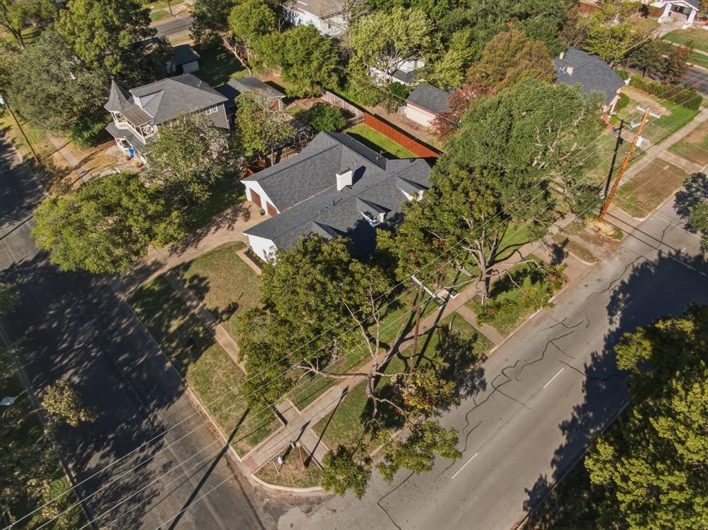 301 N Preston Street, Ennis, TX 75119