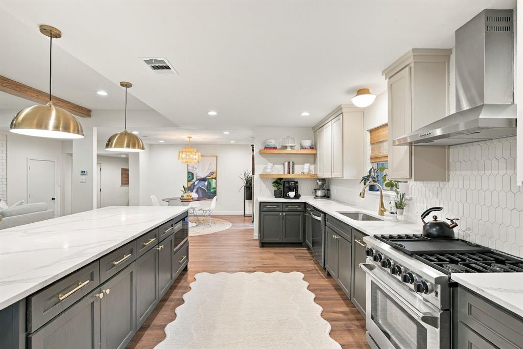 301 N Preston Street, Ennis, TX 75119 301 N Preston Street, Ennis, TX 75119