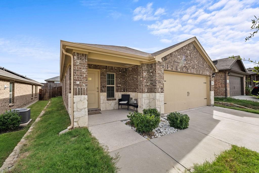 3459 Mildren Bend, Crandall, TX 75114