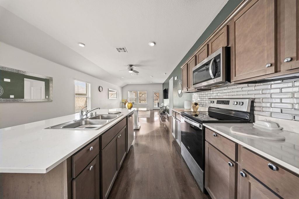 3459 Mildren Bend, Crandall, TX 75114