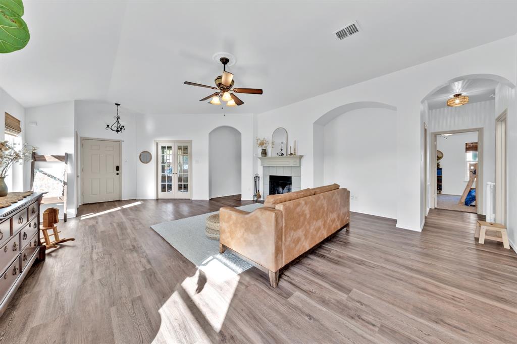1829 Sable Wood Drive, Anna, TX 75409