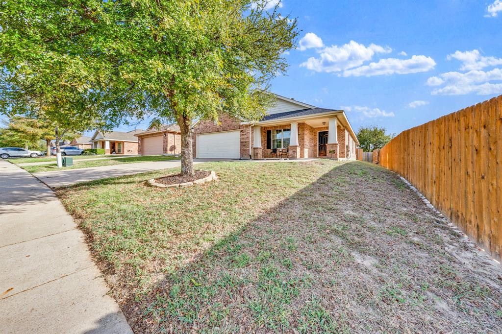1829 Sable Wood Drive, Anna, TX 75409