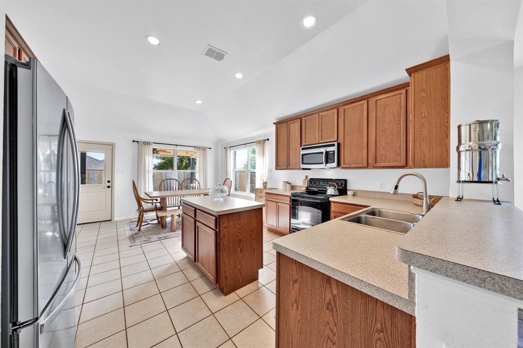 1829 Sable Wood Drive, Anna, TX 75409