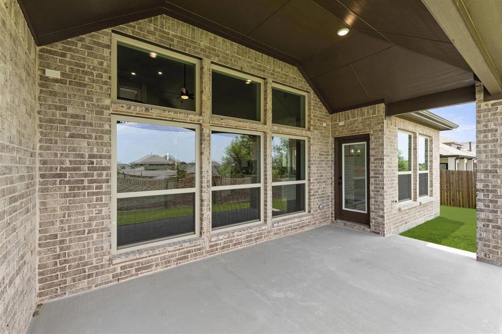 421 Curtiss Drive, Fate, TX 75087