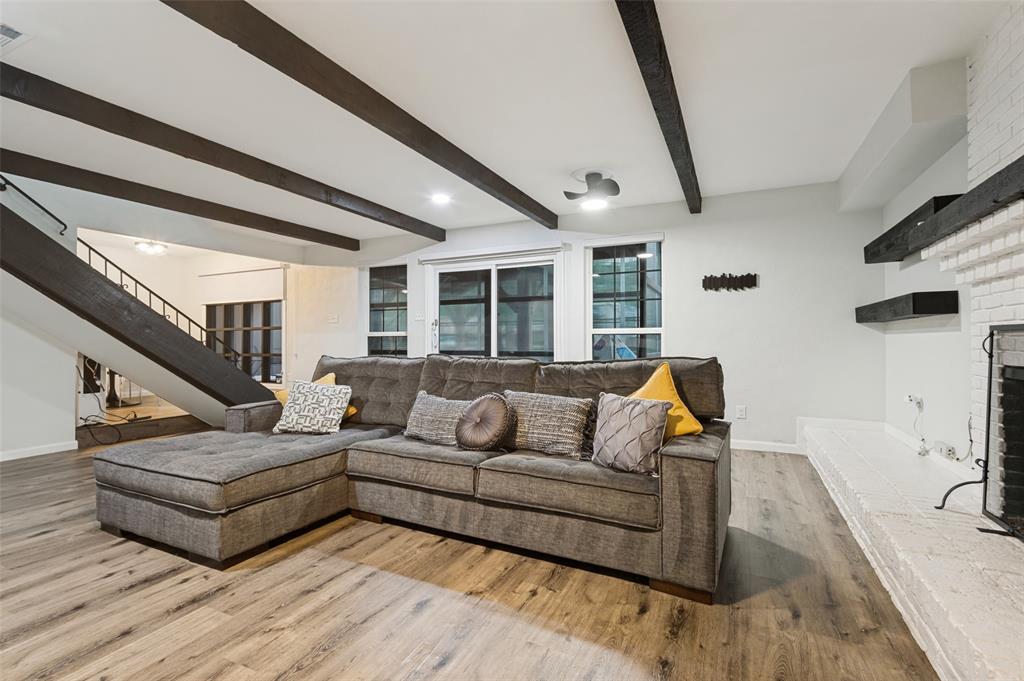 1801 Green Oaks Drive, Irving, TX 75061