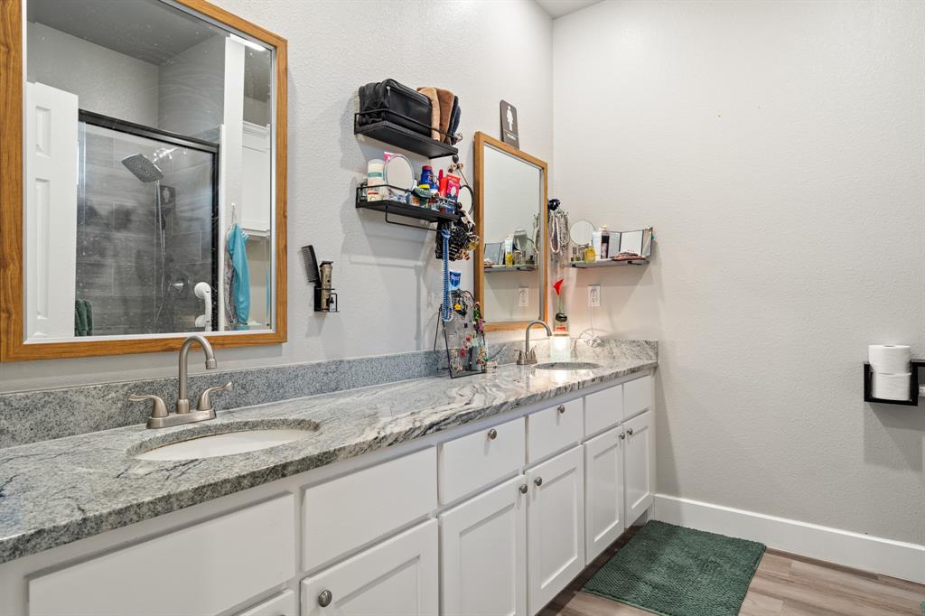 Ensuite