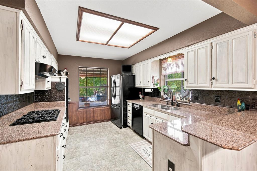 2815 Bells Chapel Road, Waxahachie, TX 75165