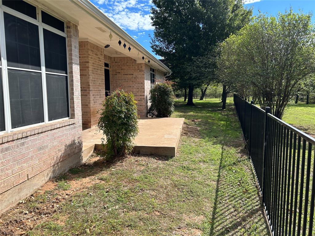 38017 Cedar Trail, Whitney, TX 76692