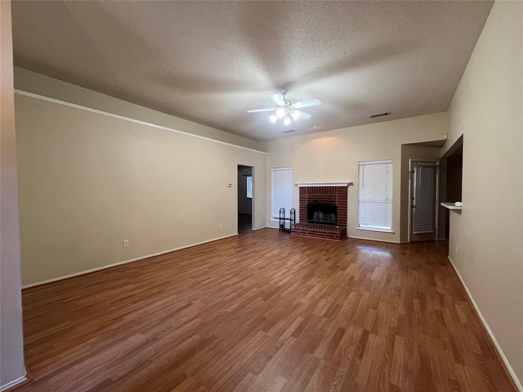 829 Shoreline Drive, West Tawakoni, TX 75474