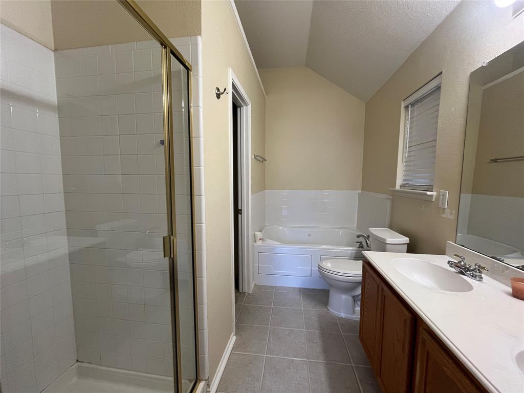 829 Shoreline Drive, West Tawakoni, TX 75474