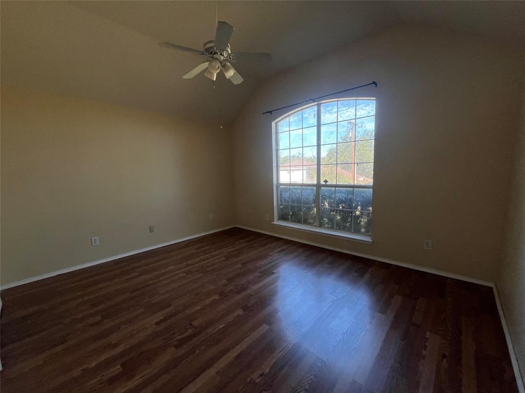 829 Shoreline Drive, West Tawakoni, TX 75474