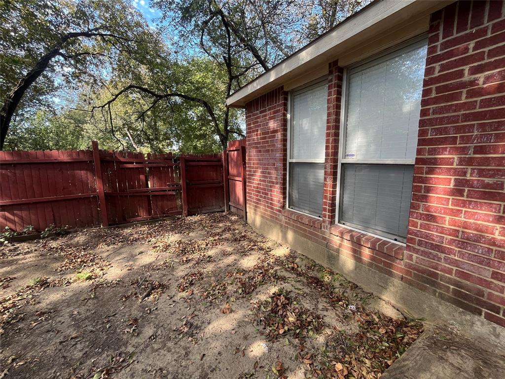 829 Shoreline Drive, West Tawakoni, TX 75474