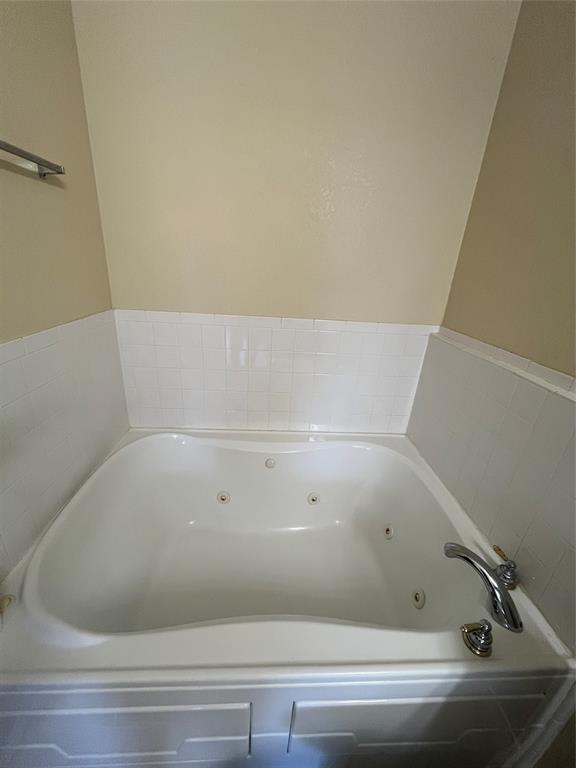 829 Shoreline Drive, West Tawakoni, TX 75474