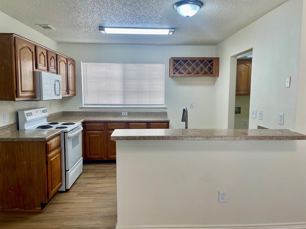 1414 Middleton Drive, Cedar Hill, TX 75104