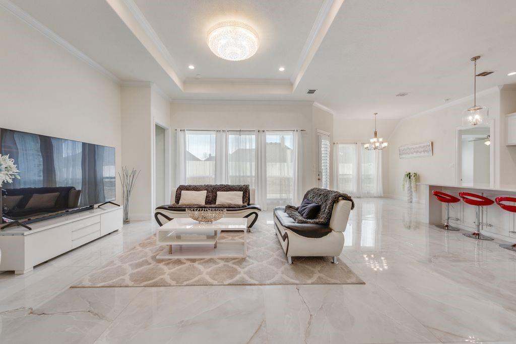 1424 Silent Springs Drive, Fort Worth, TX 76052