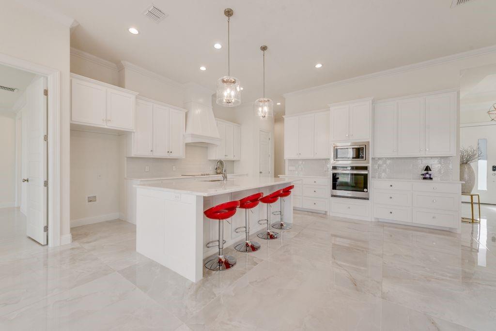 1424 Silent Springs Drive, Fort Worth, TX 76052