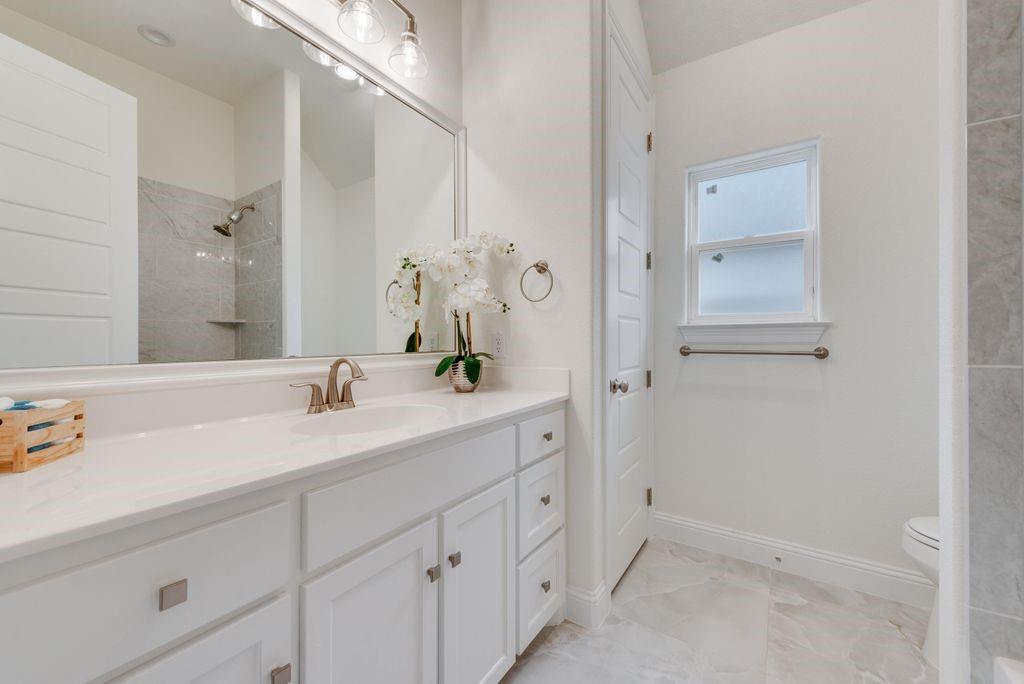 1424 Silent Springs Drive, Fort Worth, TX 76052