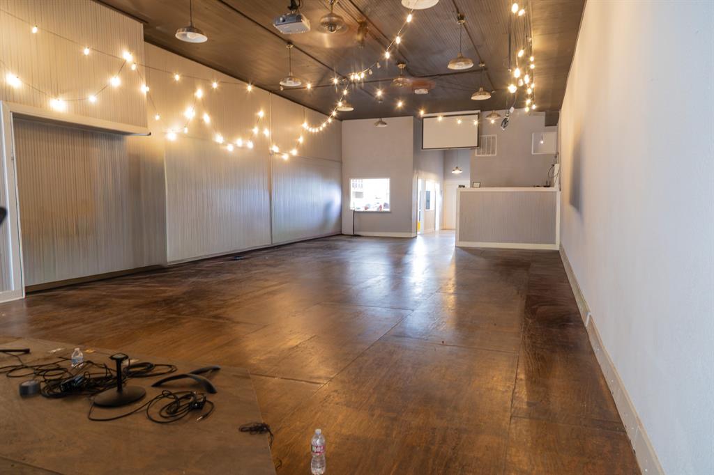 417 E Wallace Street, San Saba, TX 76877