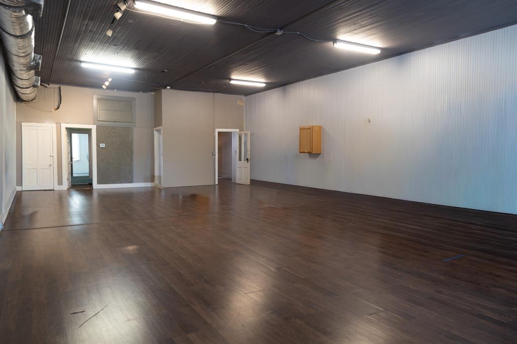 417 E Wallace Street, San Saba, TX 76877