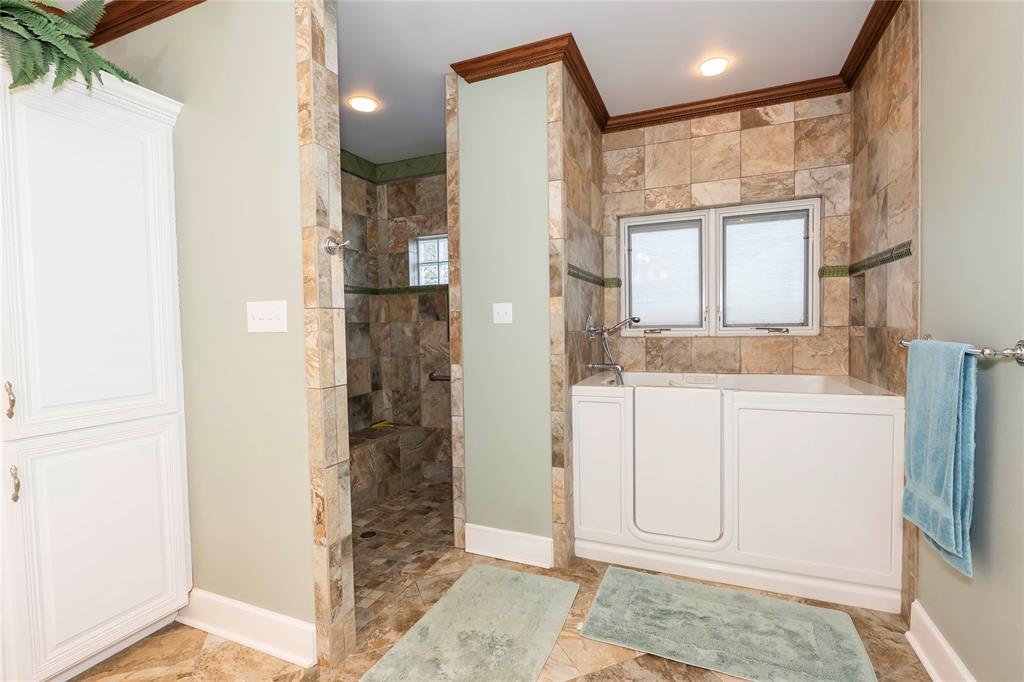 206 Poplar Street, Nocona, TX 76255