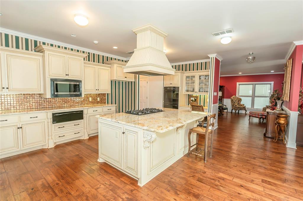 206 Poplar Street, Nocona, TX 76255