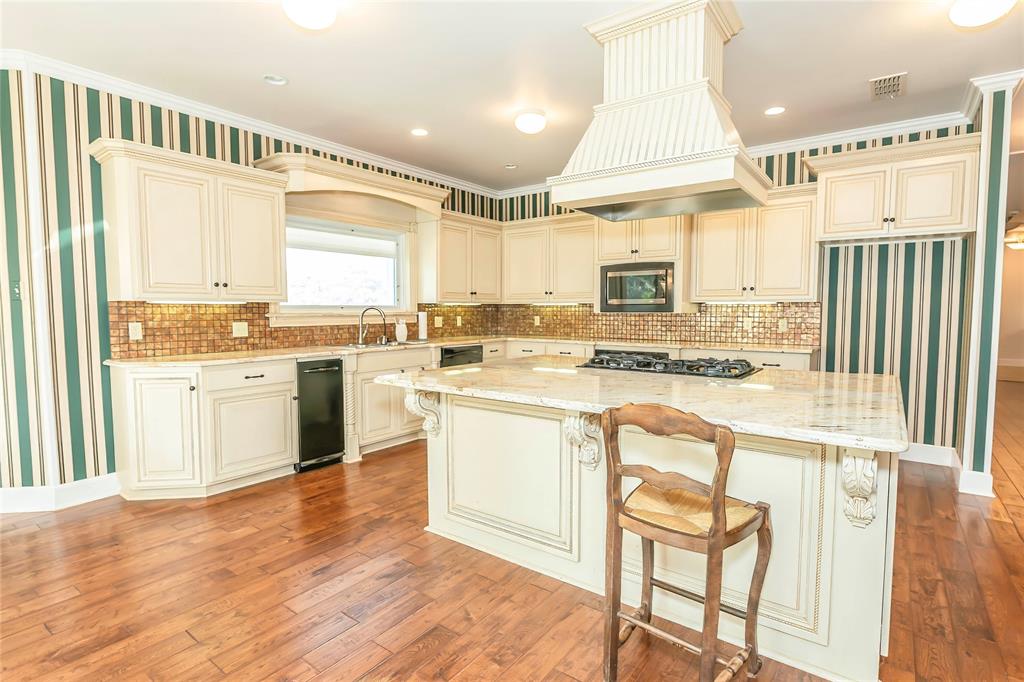 206 Poplar Street, Nocona, TX 76255