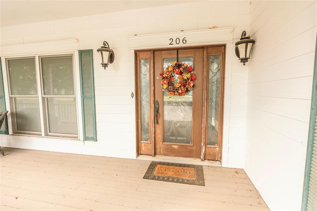 206 Poplar Street, Nocona, TX 76255