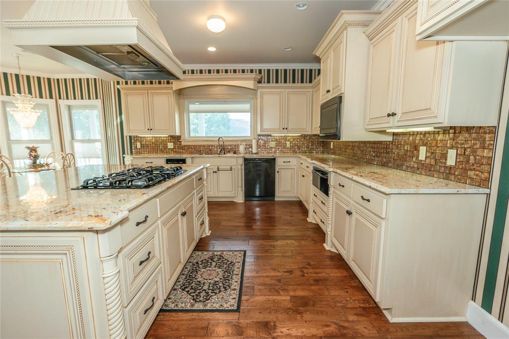 206 Poplar Street, Nocona, TX 76255