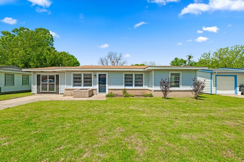 1308 Rose Avenue, Cleburne, TX 76033 1308 Rose Avenue, Cleburne, TX 76033