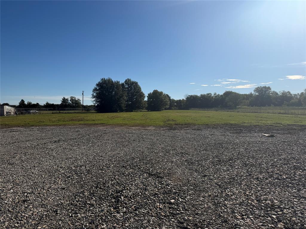 1050 Fm 273, Bonham, TX 75418