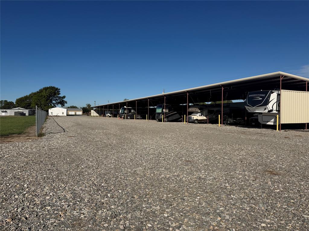 1050 Fm 273, Bonham, TX 75418
