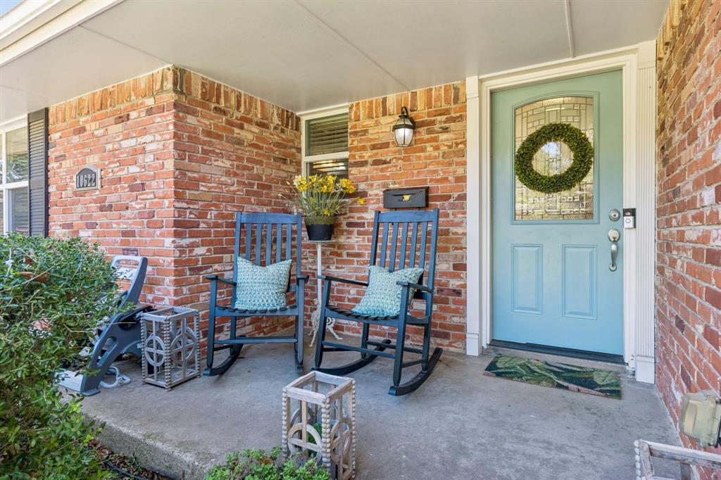 10622 MAPLERIDGE Drive, Dallas, TX 75238