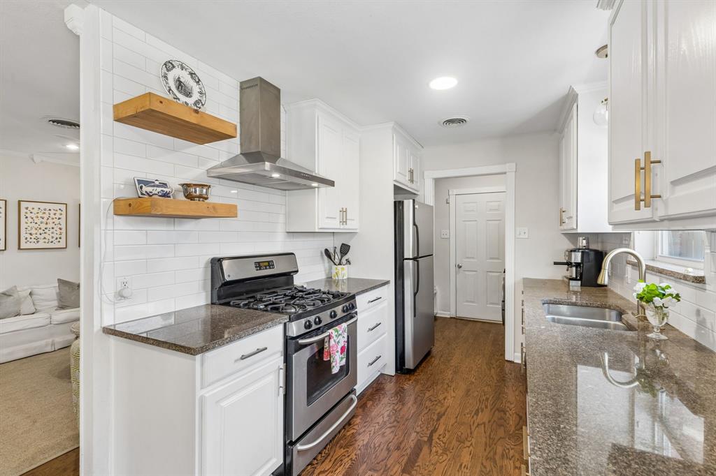 10622 MAPLERIDGE Drive, Dallas, TX 75238